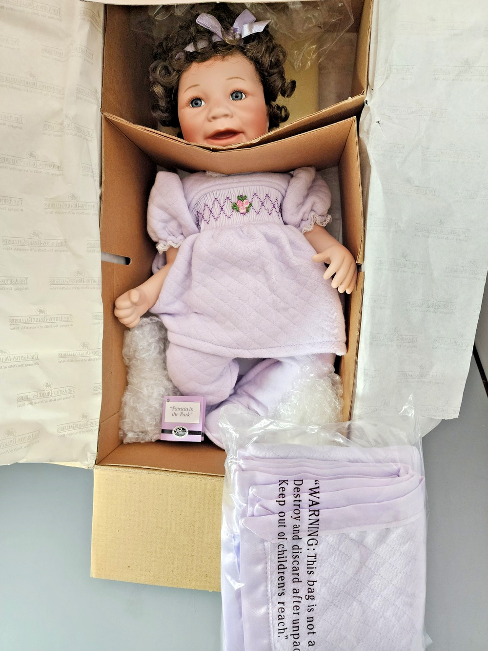 Ashton Drake Doll "Patricia in the Park" by Eva Helland - New